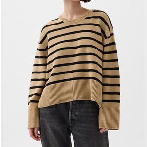 NWT 24/7 Split-Hem Shrunken Sweater Size Small